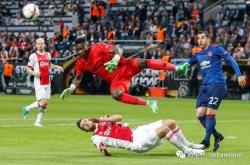 爱游戏app下载阿贾克斯今夜战术微调，志在足总杯名次提升，赛场秩序良好，心理建设被强调的简单介绍