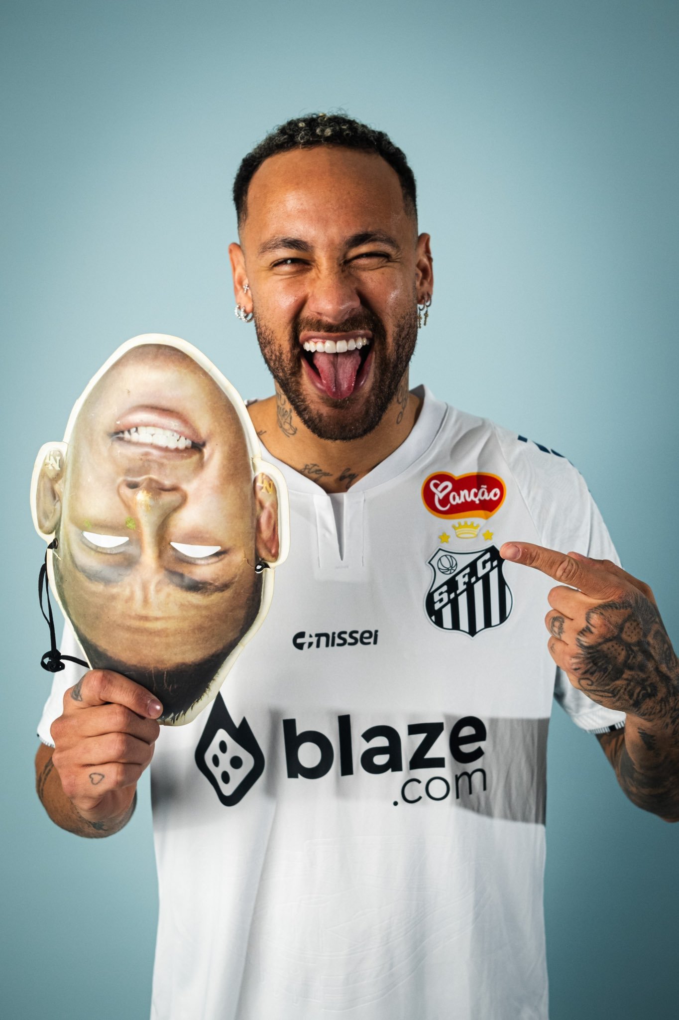 内马尔赛事官方发布势不可挡新规,勇士争议不断! 内马尔赛事官方发布势不可挡新规,勇士争议不断!